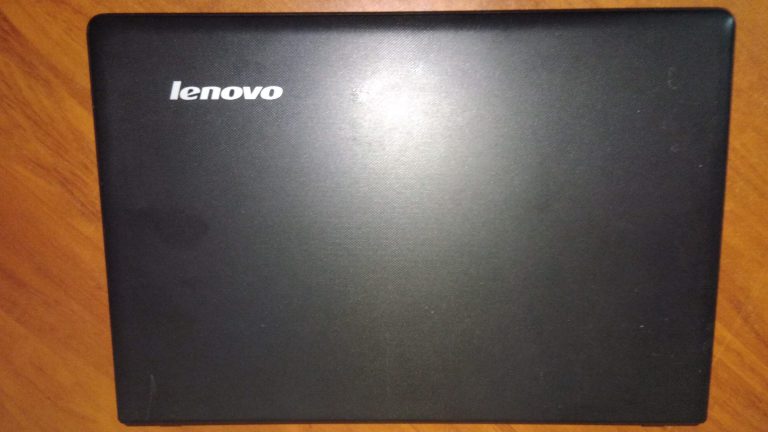 Lire la suite à propos de l’article Remplacement de disque dur d’un Lenovo IDEAPAD 100-14IBY