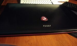 Remplacement de la dalle MSI GE72VR 6RF